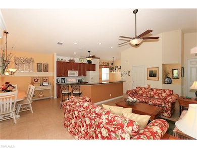 GREAT ROOM & KITCHEN