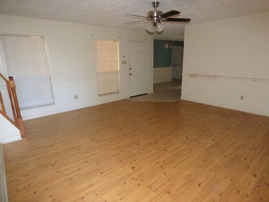 1602 Christine Dr, McComb, MS 39648 - photo 4