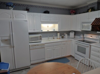 kitchen alt view