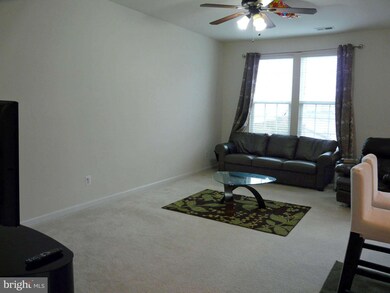 2718 Sheffield Hill Way unit 213, Woodbridge, VA 22191 - photo 6