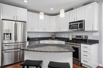 917 N Honore St unit 2S, Chicago, IL 60622 - photo 6