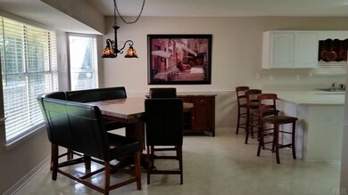 2129 Hollyhill Rd, Pensacola, FL 32526 - photo 6