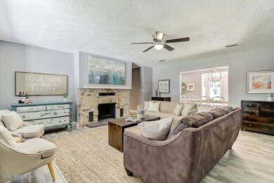 5712 Richmond Rd, Jacksonville, FL 32210 - photo 5