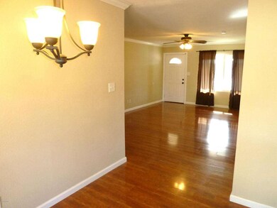 2010 W Portobello Ave 007