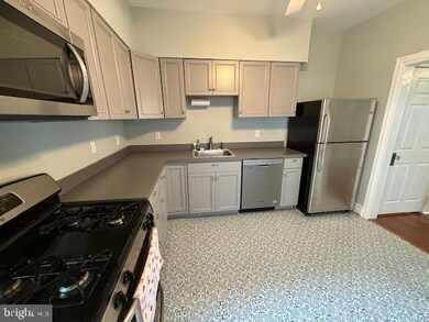 4745 Fowler St, Philadelphia, PA 19127 - photo 3