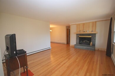 14 Brockley Dr, Delmar, NY 12054 - photo 6