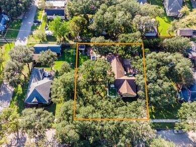 1310 Carlisle St, Rosenberg, TX 77471 - photo 2