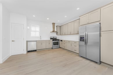 6140 Delafield Ave, Bronx, NY 10471 - photo 5