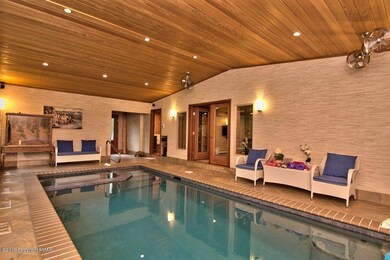 100 Mink Ct, Dingmans Ferry, PA 18328 - photo 2