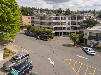 518 Bell St unit 201, Edmonds, WA 98020 - photo 4