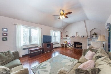 8 Birkendene Rd, Caldwell, NJ 07006 - photo 5