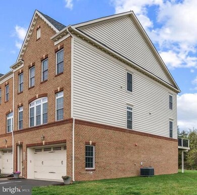 42634 Offenham Terrace, Chantilly, VA 20152 - photo 2