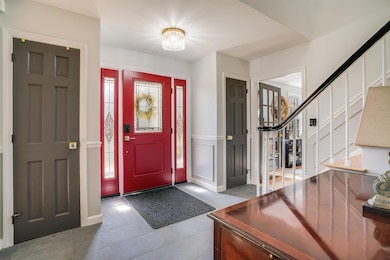 8 Stoneybrook Ln, Salem, NH 03079 - photo 2