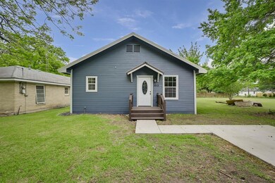 1613 W 11th Ave, Corsicana, TX 75110 - photo 2
