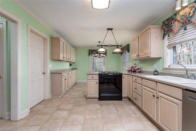 720 Oakmont Dr, Asheboro, NC 27205 - photo 7