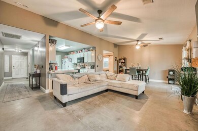 1170 Mehlert St, Kingsburg, CA 93631 - photo 2