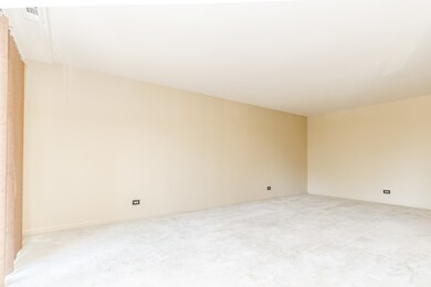 450 Raintree Dr unit 2F, Glen Ellyn, IL 60137 - photo 6