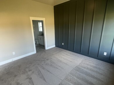 Master Bedroom w/ Accent Wall