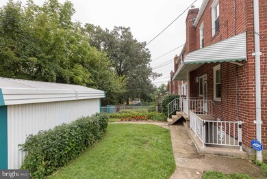 8687 Oak Rd, Parkville, MD 21234 - photo 4