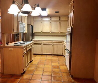 3928 Heatherglen Dr, Bay City, TX 77414 - photo 5