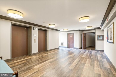 Lakeside Plaza Condominium unit 1112, Baileys Crossroads, VA 22041 - photo 5