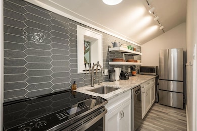 409 Margaret St unit 202 / B, Key West, FL 33040 - photo 6