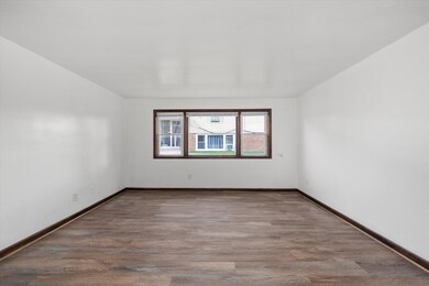 18508 Torrence Ave, Lansing, IL 60438 - photo 4