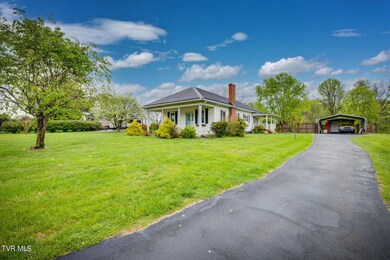 706 Hiwassee Hill Dr, Johnson City, TN 37601 - photo 4