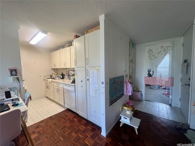 Nuuanu Park Place unit B609, Honolulu, HI 96817 - photo 5