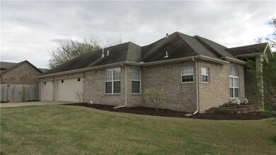 308 NW Saddlebrook Dr, Bentonville, AR 72712 - photo 3