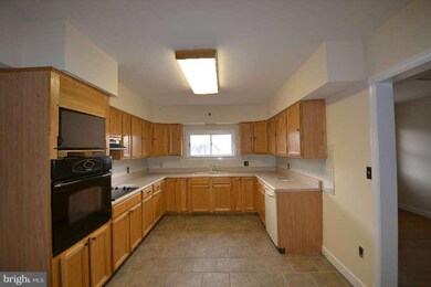 278 Runnymeade Rd, Bunker Hill, WV 25413 - photo 4