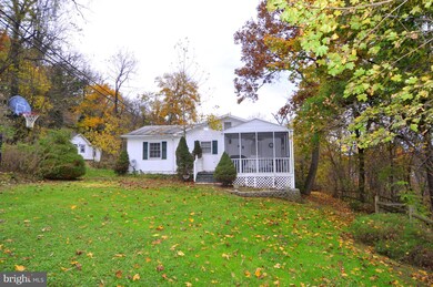 299 Cornelius Ave, Berkeley Springs, WV 25411 - photo 5