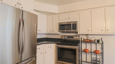 6503 Carlie-104