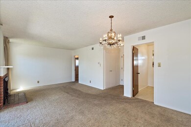Dining Room (3)