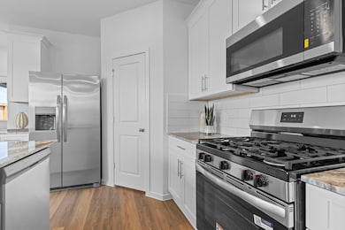 2426 Jasper Breeze, Iowa Colony, TX 77583 - photo 6