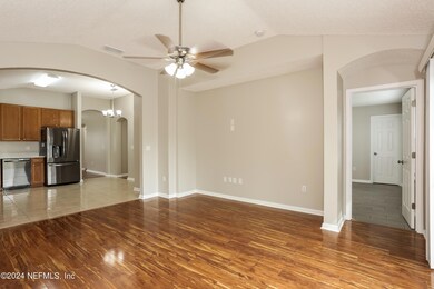 2900 Centerwood Dr N, Jacksonville, FL 32218 - photo 4