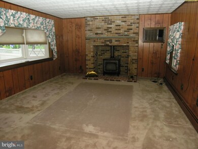 975 Farmington Ave, Pottstown, PA 19464 - photo 6