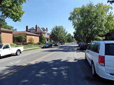 987 Bryden Rd, Columbus, OH 43205 - photo 5