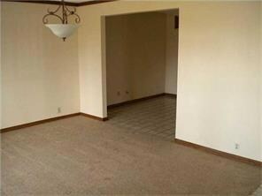 10609 Quezada Ave, El Paso, TX 79935 - photo 4