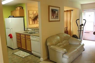 All kitchen appliances included