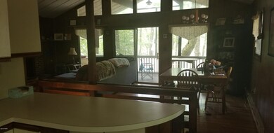 109 Broadmoor Dr, Hawley, PA 18428 - photo 3