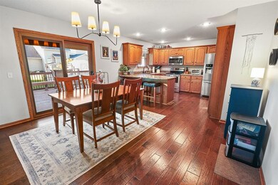 603 E 15th St, Pella, IA 50219 - photo 5