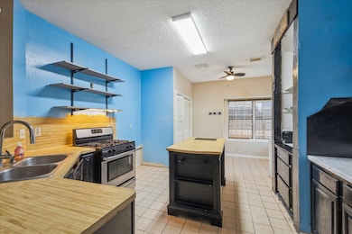 2001 Tipperary Dr, Deer Park, TX 77536 - photo 4