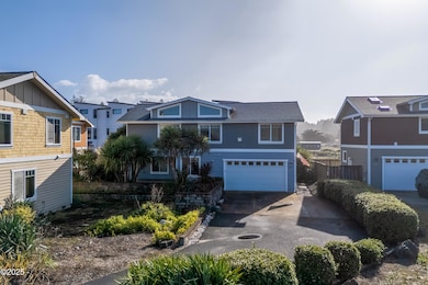 255 NW Fayette St, Waldport, OR 97394 - photo 2