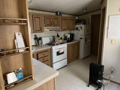 26330 Kitchen