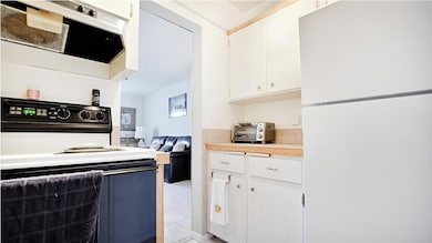 6263 NE 19th Ave unit 923, Fort Lauderdale, FL 33308 - photo 7