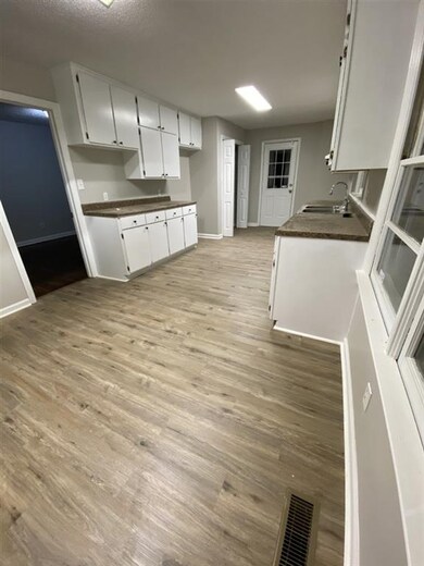 201 Dixon St, Warner Robins, GA 31088 - photo 6