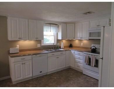 36 North St, Bellingham, MA 02019 - photo 6