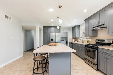 12723 Vose St, North Hollywood, CA 91605 - photo 2