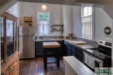 215 W 43rd St, Savannah, GA 31401 - photo 7